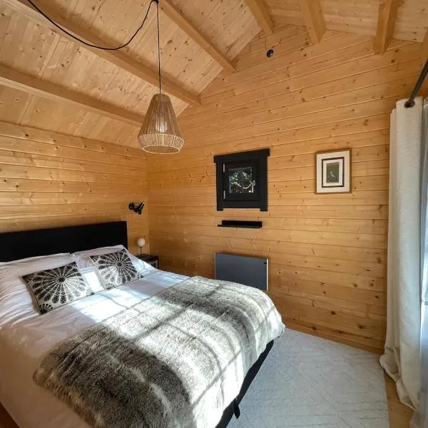 Charming Cabin in Goring on Thames, hotel in Goring