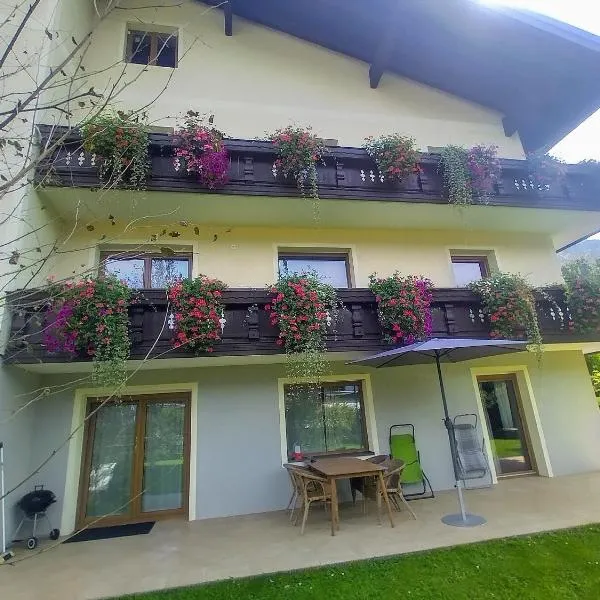 Seeblick-Appartements Ossiach, hotel v destinaci Ossiach