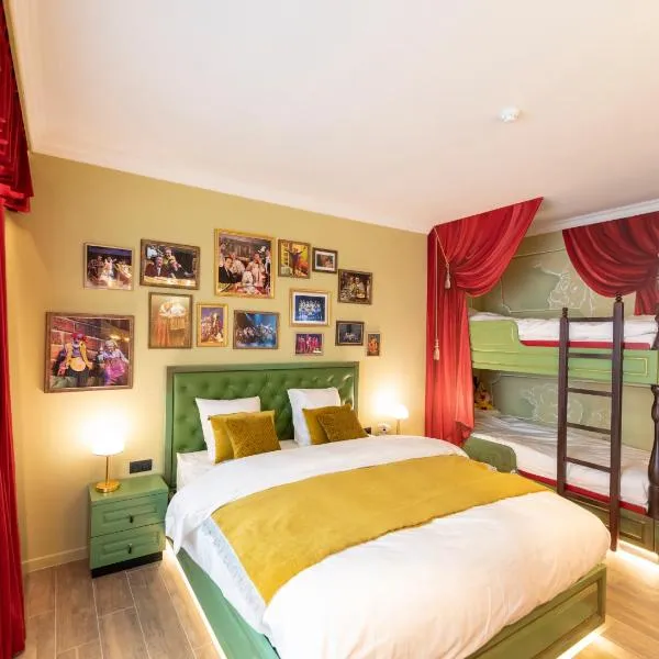 Theater Hotel, hotel v destinaci De Panne