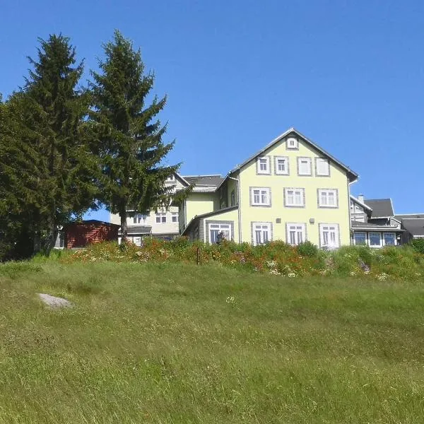 Hotel Schöne Aussicht, hotel v destinaci Masserberg