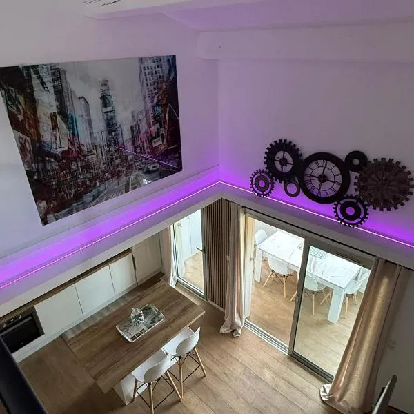 FREJUS - Appartement 4 personnes - Piscine, hôtel à Fréjus