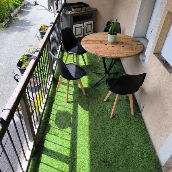 Maison de village, hotel em La Motte-en-Beauges