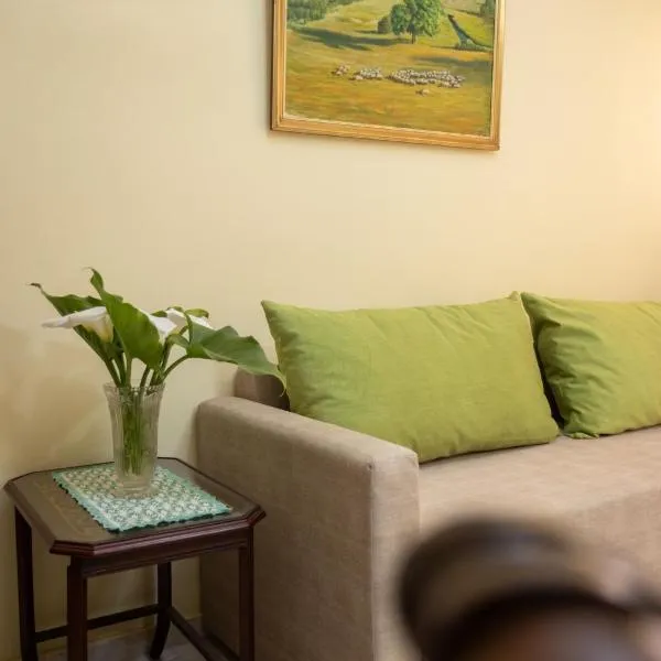 Anthi's Appartment at Sarocco square, hotel in Agios Rokkos