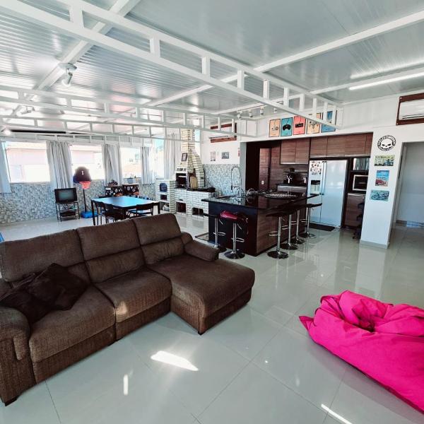 Cobertura Gourmet á 300mts da praia de Canasvieiras norte da ilha de Floripa