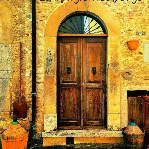 Il Rifugio nel Borgo, Rocca di Mezzo, Terranera - Campo Felice، فندق في Terranera