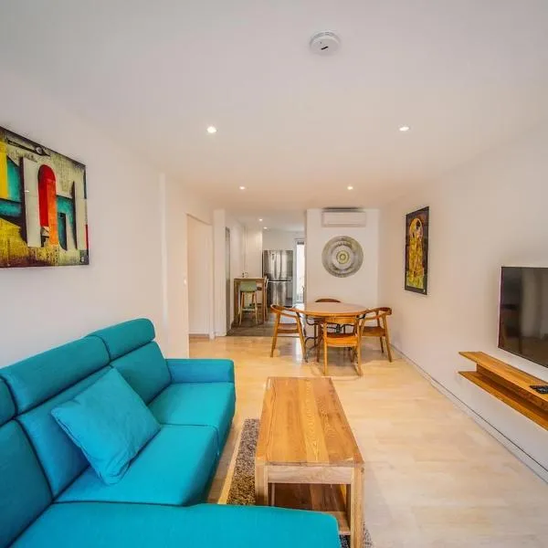 Stylish apartment in the center of Avignon, hotel di Avignon