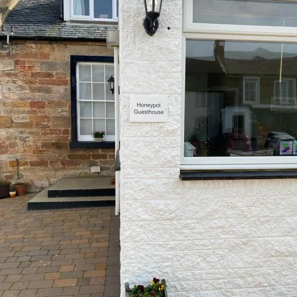 Honeypot Guest House, hotel v destinaci Crail
