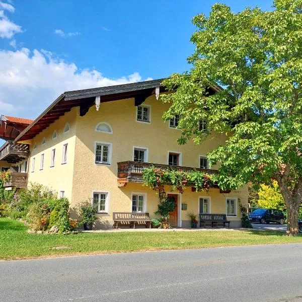 Bauernhof Landsamer, hotel in Aschau im Chiemgau