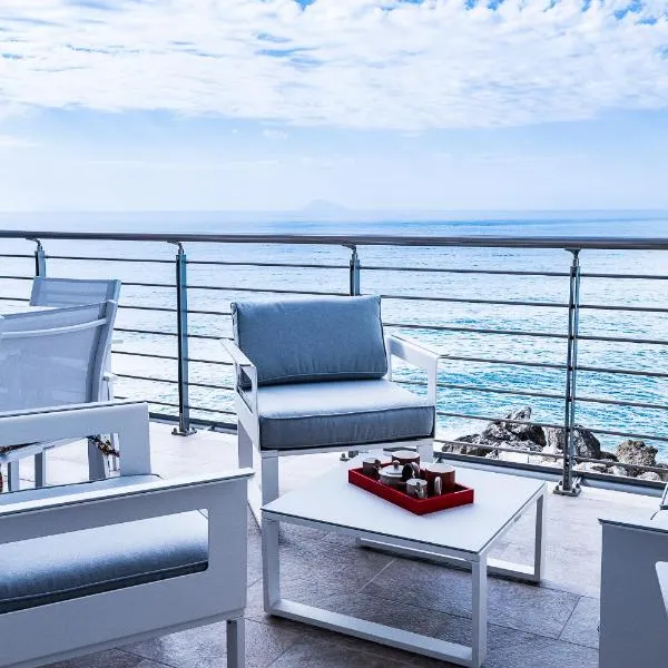 Casa vacanza Paradiso sul mare a Brolo, hotel en Brolo