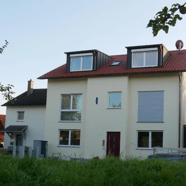 Ferienwohnung Haus Maria, hotel v destinaci Wäschenbeuren