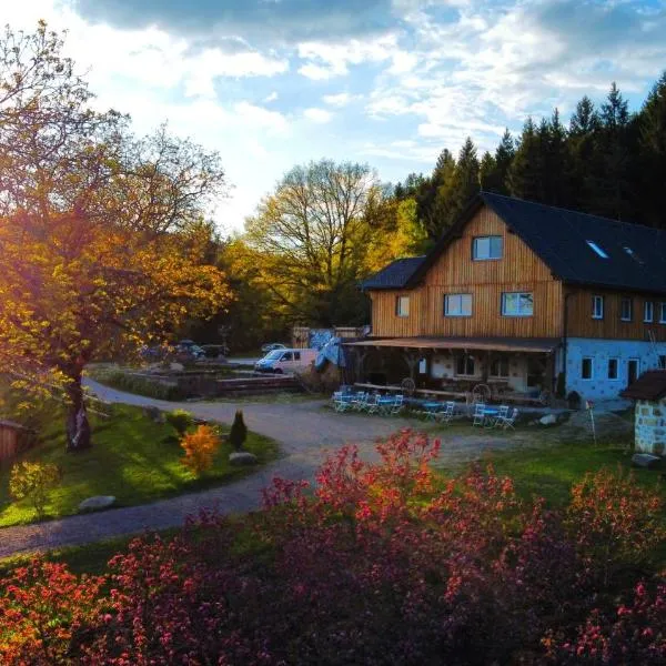 Erlebnishof Steinkellnergut, hotel in Henndorf