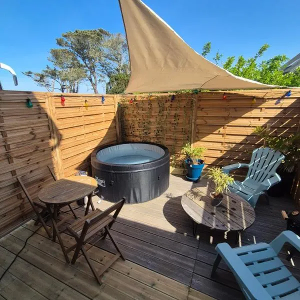 Studio le moutik du bord de mer avec SPA et sauna parking gratuit, hotel em Lampaul-Plouarzel