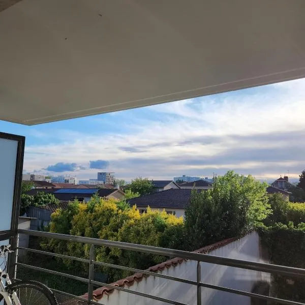 Cocon Vaulx Village LDLC Groupama Eurexpo, hôtel à Vaulx-en-Velin