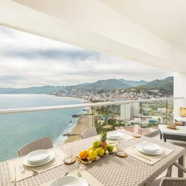 Modern 3BR Beachfront Condo - Harbor 1903 TN, hotel em Puerto Vallarta