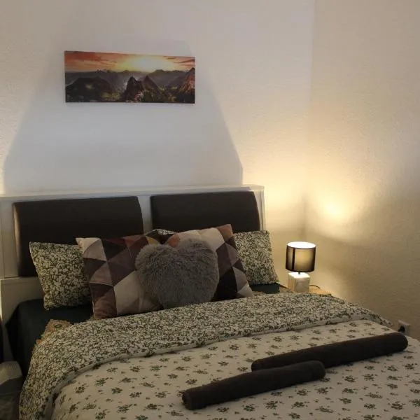 Comfortable and Relaxing Room with shared Kitchen, hotel v destinaci Freital