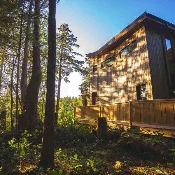 Hyphocus Inn, hótel í Ucluelet