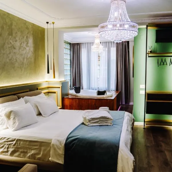 NS Luxury Suites, hotelli Tiranassa