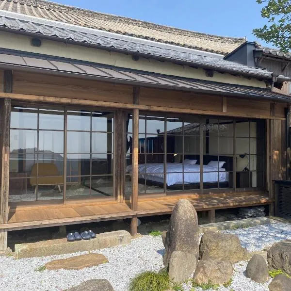 海月 うみづき、Tomoのホテル