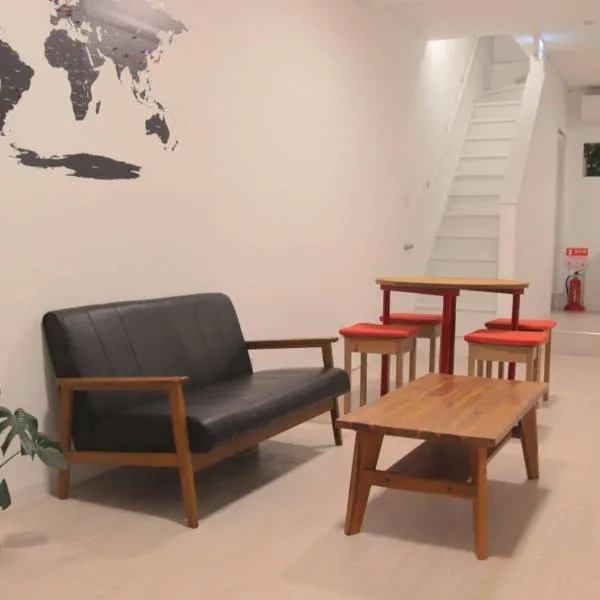 Transit Hostel, hotel v destinaci Izumi-Sano