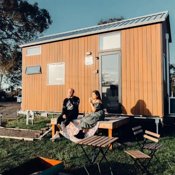 Odyssean Tiny House A by Tiny Away, hotel v destinaci Cessnock
