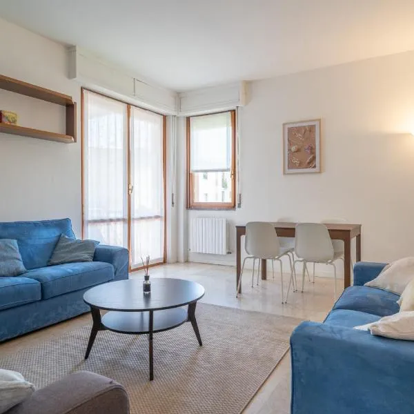 Lecco Adventure Base, hotel en Lecco