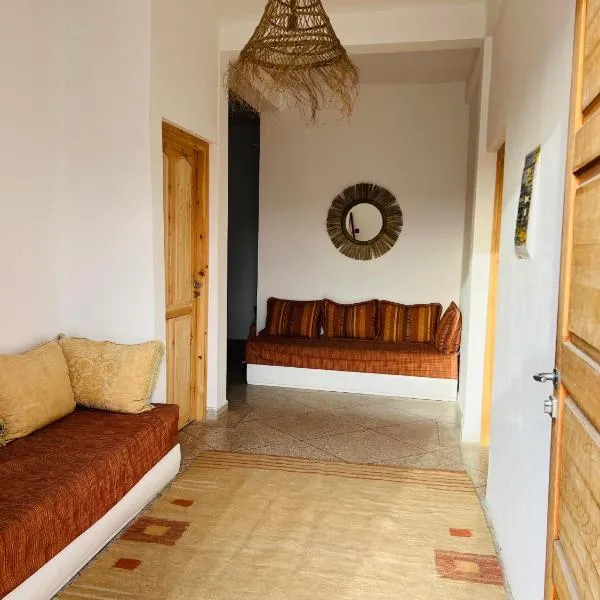 Oceana surf house, hotel v destinaci Imsouane