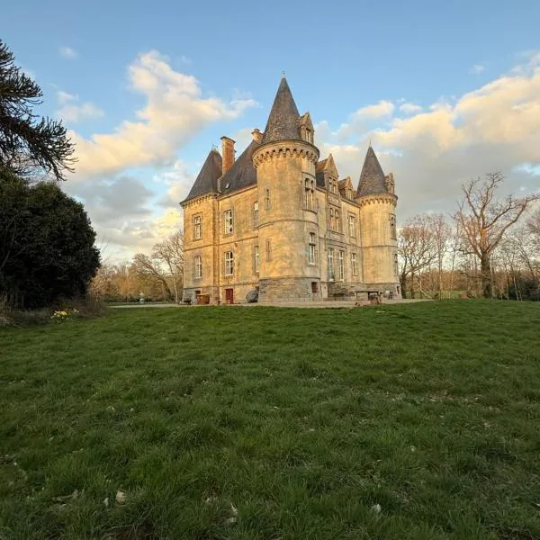 Coin de Paix - Château de Launay، فندق في Saint-Vincent-sur-Oust