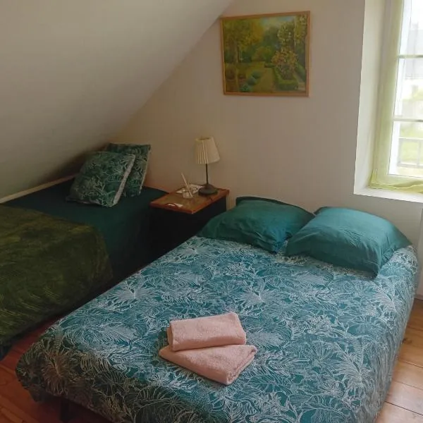 CHEZ ISA chambre chez l'habitant Emma, Hotel in Montlouis-sur-Loire