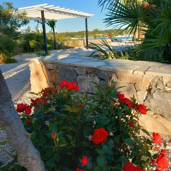 Beach House Marina Grande, Hotel in Betina