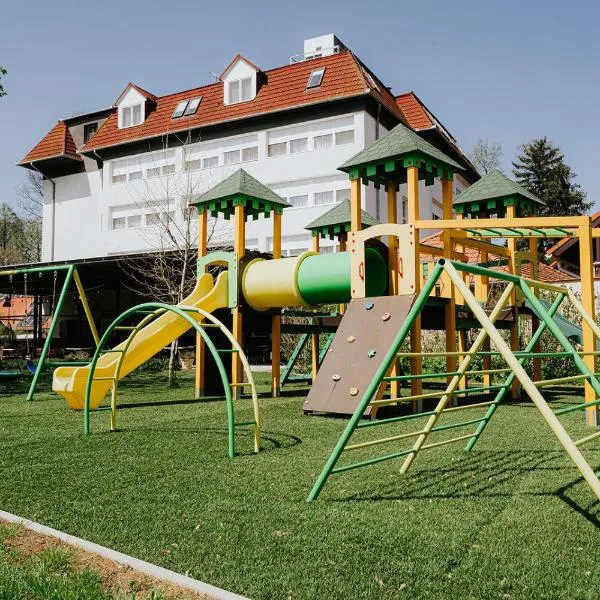 Aqua Hotel, hotel v destinácii Gyula