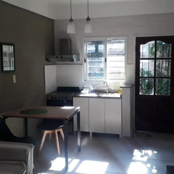 Departamento céntrico con patio, hotel v destinaci Corrientes