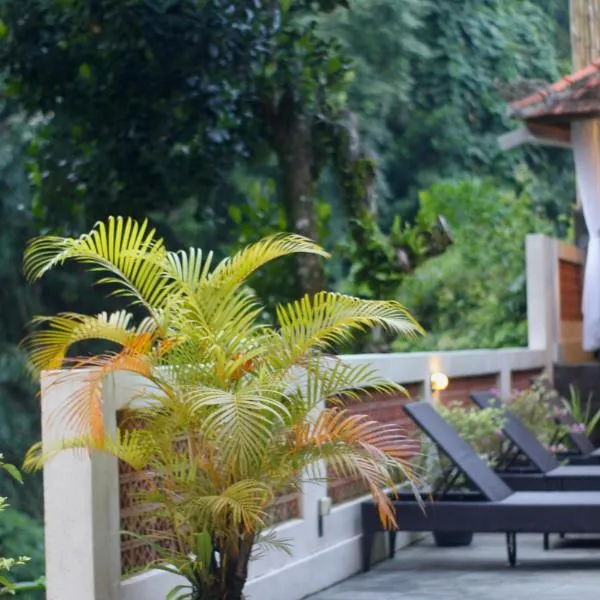 Hanaka Riverside Ubud, hotel in Ubud