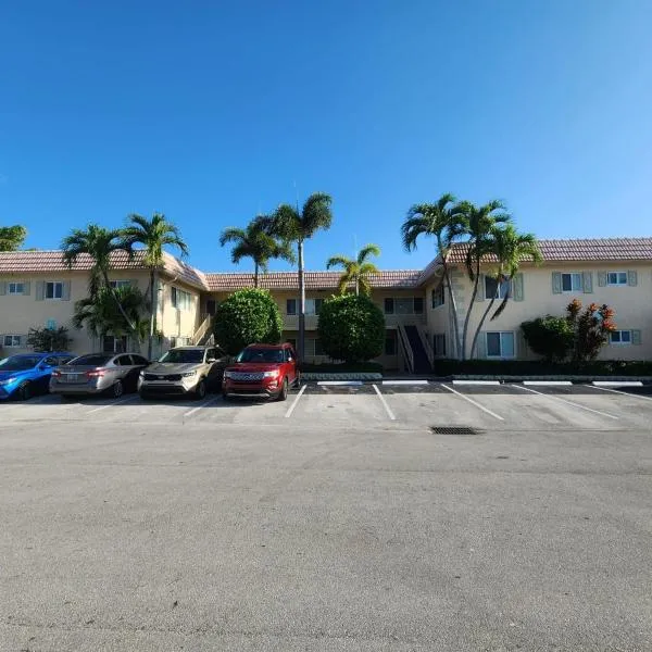 Coco Palms Apartments By Lowkl, hotel en Lighthouse Point