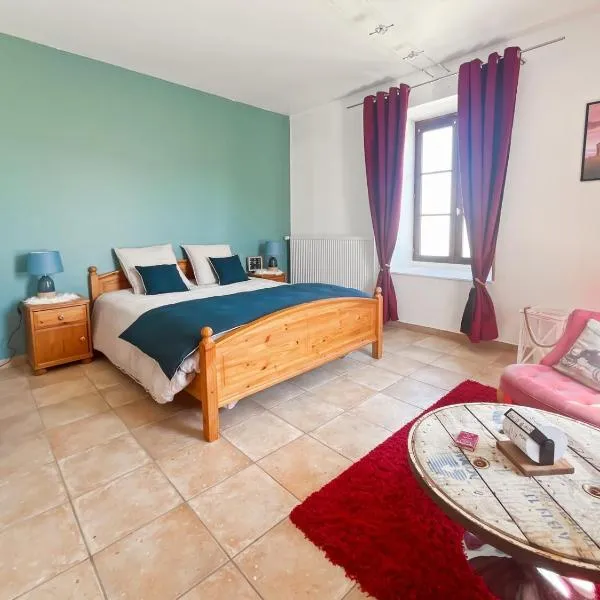 Appartement à la campagne, hotel v destinaci Saint-Savin