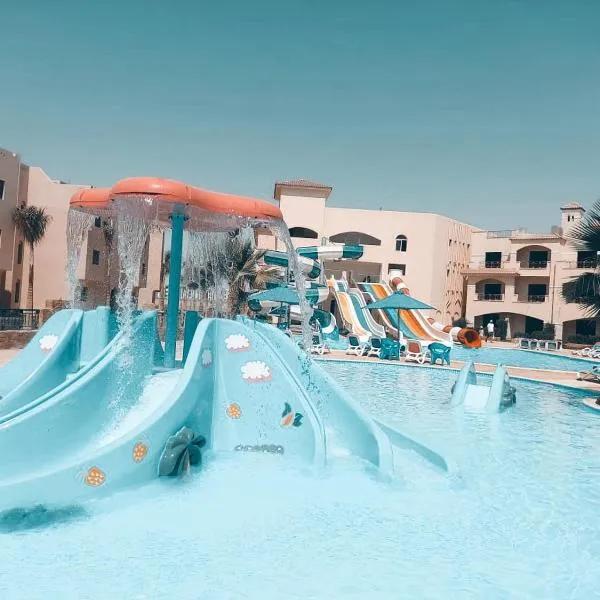 العين السخنة palm beach resort شاليه عائلات فقط, hotel in Ain Sokhna