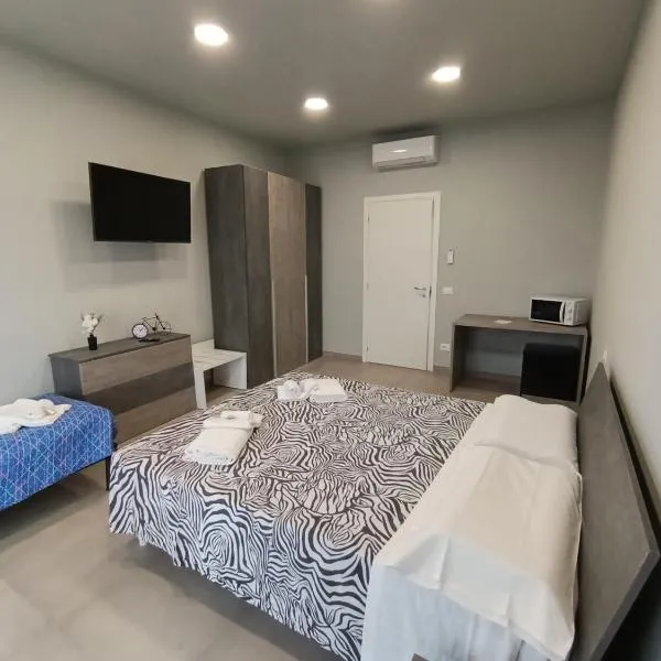 Cuneo Bedroom, hotell sihtkohas Cuneo