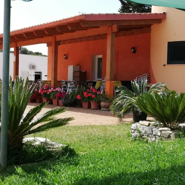 Agriturismo Il Pavone, hotel Torre Lapillóban