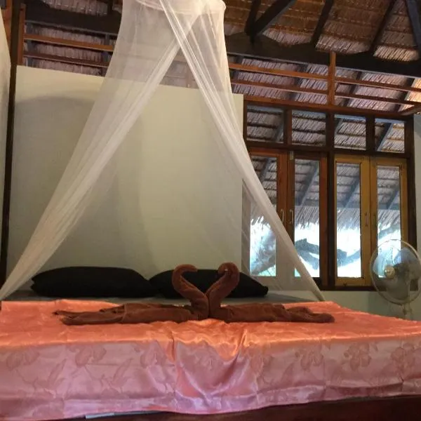 Cashew Nut Bungalow, Ko Mook โรงแรมในเกาะมุก