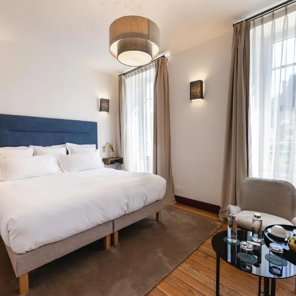Villa Lorenzo Chambres & Restaurant Barcelonnette Hotel，巴斯洛內特的飯店