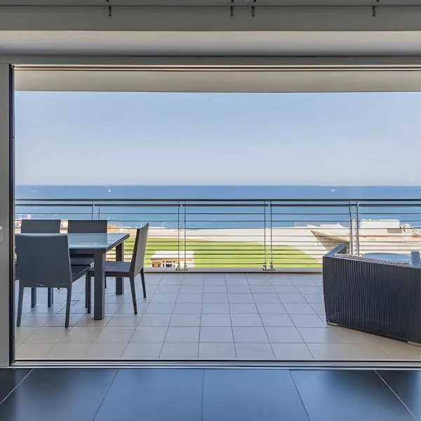 Luxury Coastal Apartment with Panoramic Views S9, hotel in Sliema