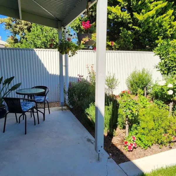 Seaside Aura, hotel in Victor Harbor
