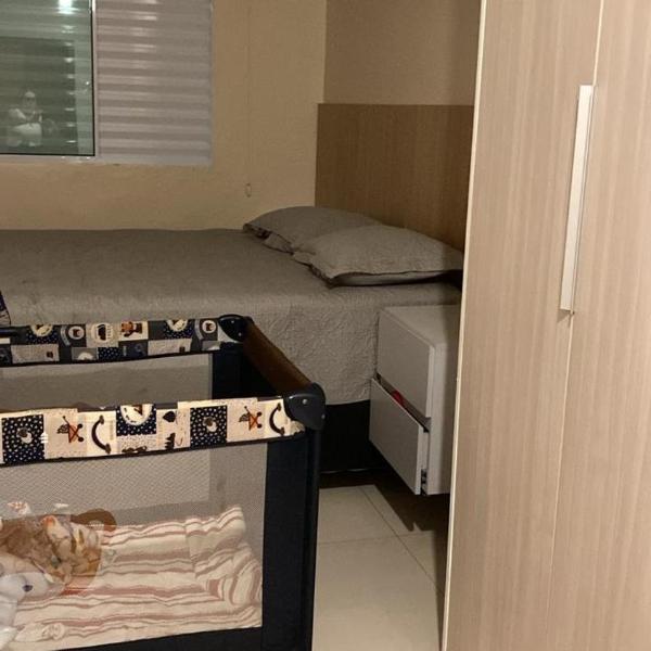 Casa espaçosa, toda climatizada, com piscina, área gourmet, playground - Foto 2