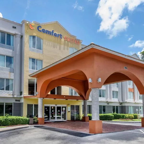 Comfort Suites Sawgrass, hotel v destinaci Tamarac