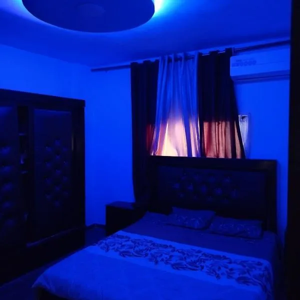 شقة فاخرة مع مطل luxerious with nice view, hotel v destinaci Amman