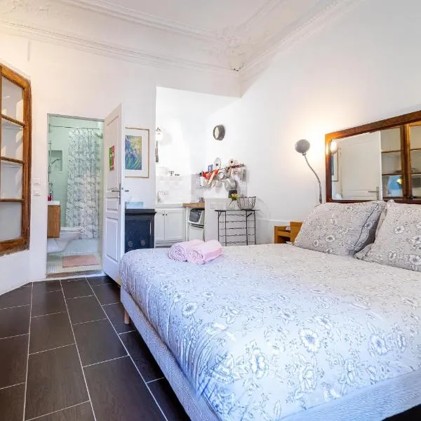 Le petit carnot, hotel v destinaci Apt