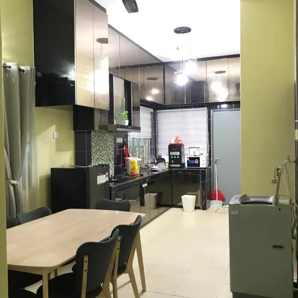 Fidaiy Homestay, hotel in Teronoh