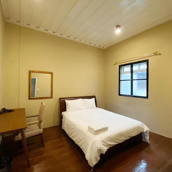 X Rest Inn Yaowarat - เรสอิน เยาวราช ไชน่าทาวน์, hotel v destinaci Samphanthawong
