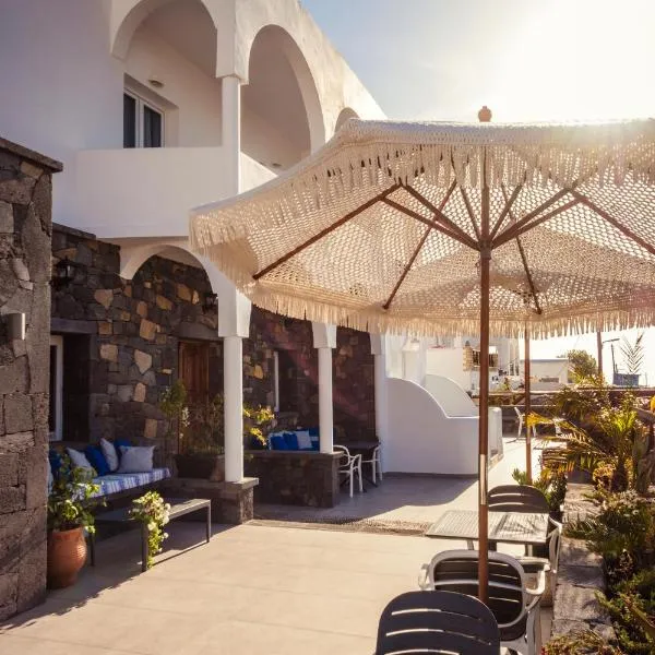 Cyclades Hotel, hotel Karterádoszban