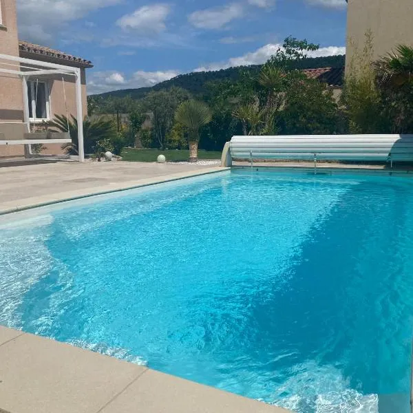 Maison à Sablet, hotel em Sablet