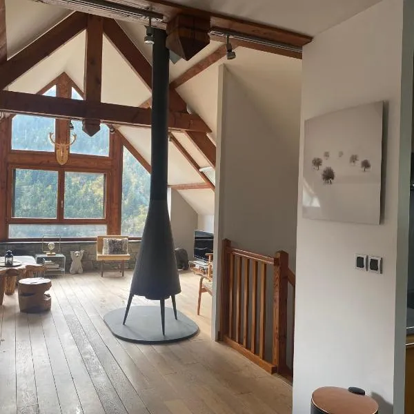Le petit Repaire de Sailhan, Ecolodges, hotel em Sailhan